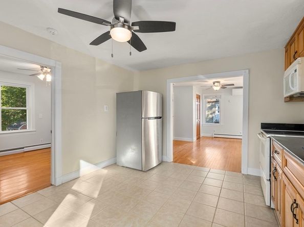 1018 Main St, Leominster MA 01453