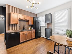8 Spring Garden St 3, Boston MA 02125