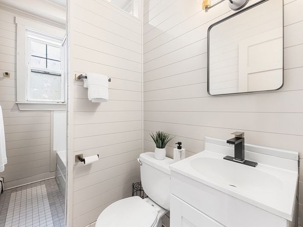 8 Spring Garden St 3, Boston MA 02125