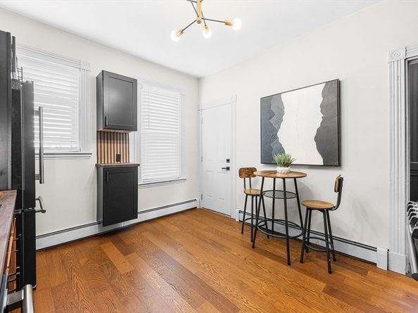 8 Spring Garden St 3, Boston MA 02125
