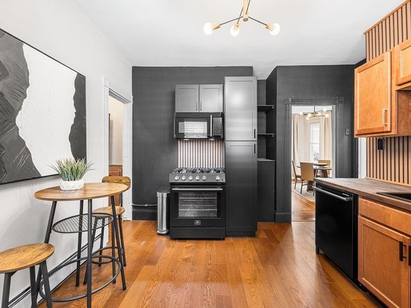 8 Spring Garden St 3, Boston MA 02125