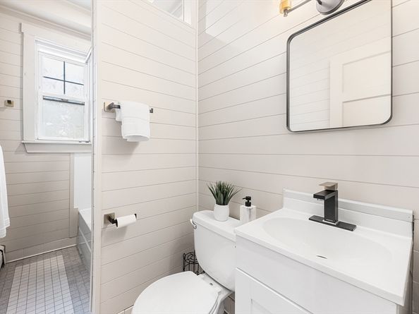 8 Spring Garden St 3, Boston MA 02125