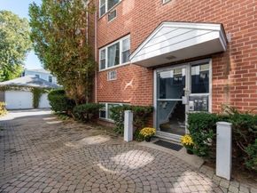 104 Trowbridge St 3, Cambridge MA 02138