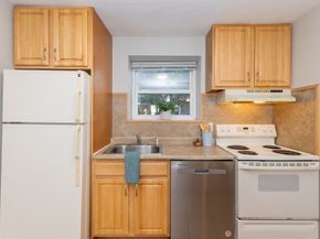 104 Trowbridge St 3, Cambridge MA 02138