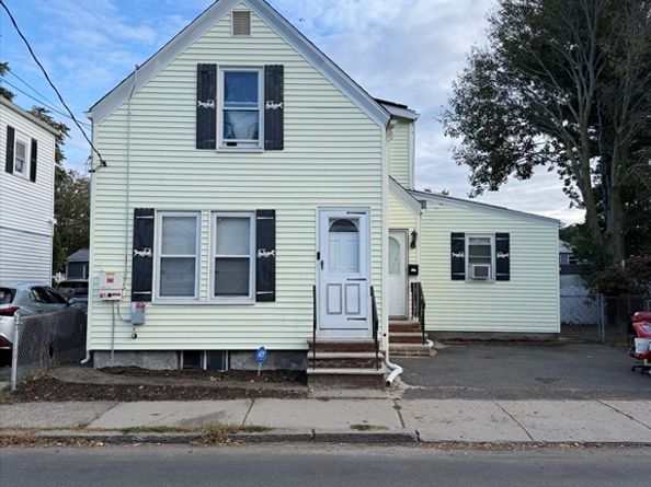 16 Linden, Lynn MA 01905