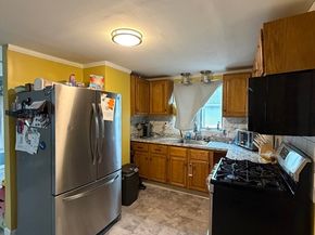 16 Linden, Lynn MA 01905