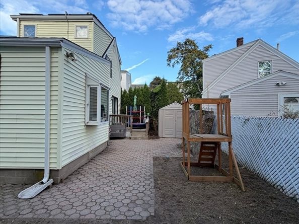 16 Linden, Lynn MA 01905