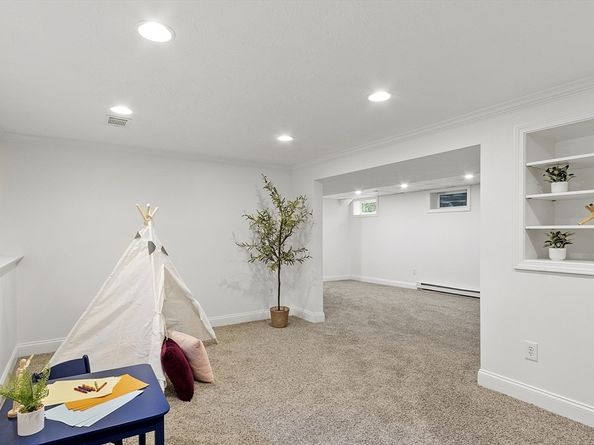 64 Ames Rd, Sudbury MA 01776