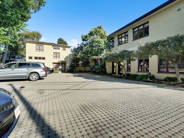 38 Brookford St 2, Cambridge MA 02140