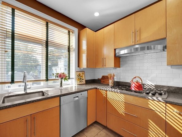 38 Brookford St 2, Cambridge MA 02140