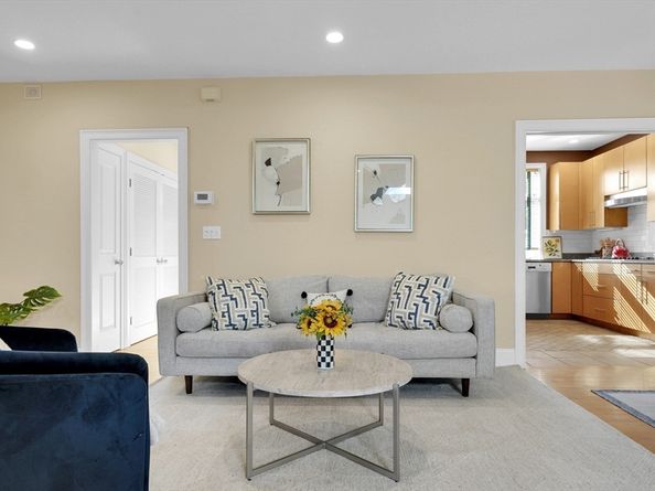 38 Brookford St 2, Cambridge MA 02140