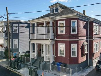 29 Cottage St