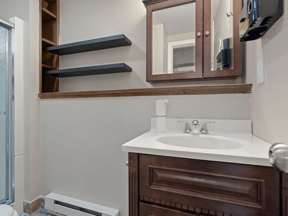 53 Bigelow Rd, Webster MA 01570