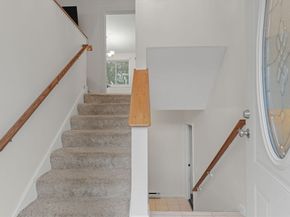 53 Bigelow Rd, Webster MA 01570