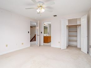 921 Ridgefield Cir C, Clinton MA 01510