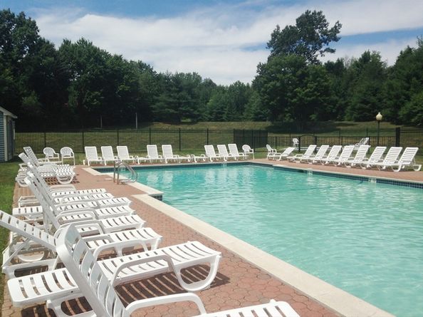 921 Ridgefield Cir C, Clinton MA 01510