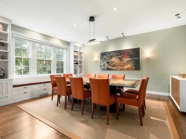 17 James St 1, Brookline MA 02446