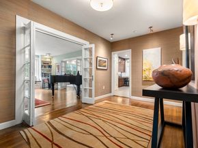 17 James St 1, Brookline MA 02446