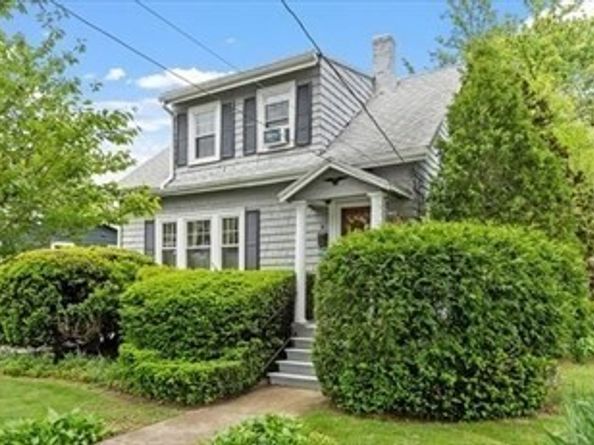 8 Newcomb Avenue, Saugus MA 01906