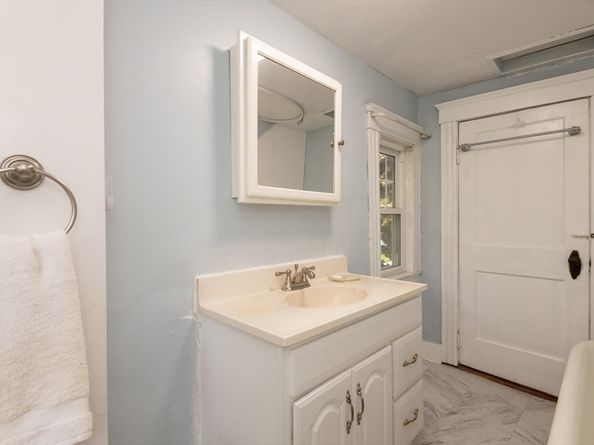 8 Newcomb Avenue, Saugus MA 01906