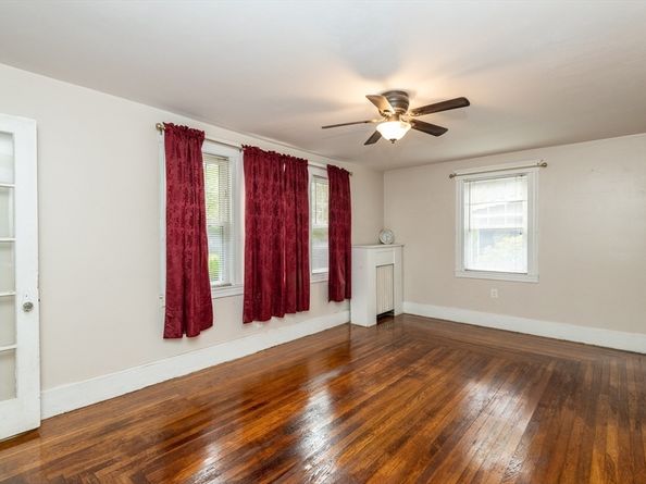 8 Newcomb Avenue, Saugus MA 01906