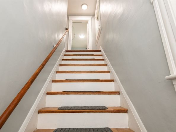 8 Newcomb Avenue, Saugus MA 01906