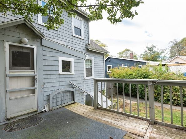 8 Newcomb Avenue, Saugus MA 01906