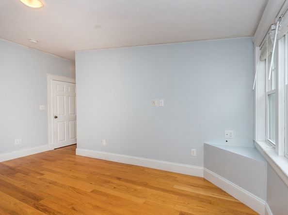 65 Woburn Street, Waltham MA 02452