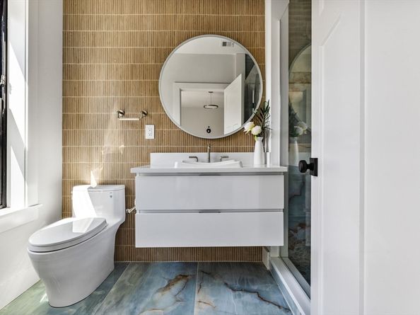 198 Bowen 2, Boston MA 02127