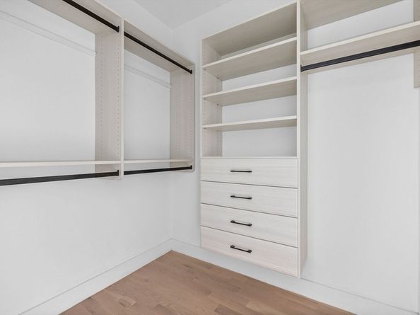 198 Bowen 2, Boston MA 02127