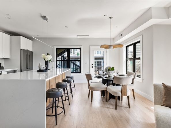 198 Bowen 2, Boston MA 02127