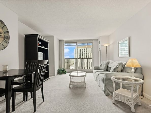 8 Museum Way 1103, Cambridge MA 02141