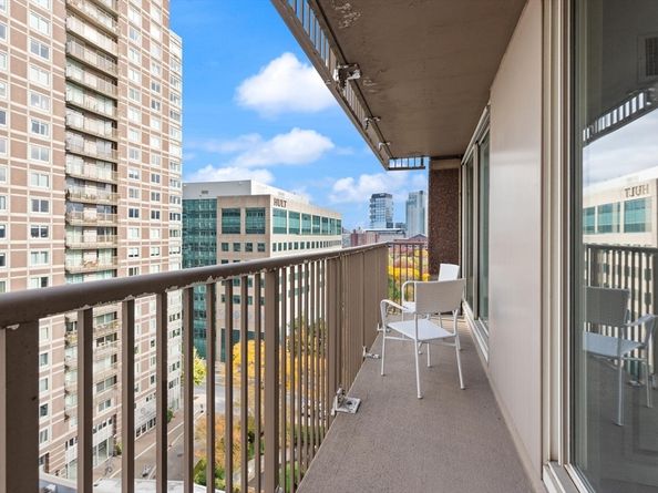 8 Museum Way 1103, Cambridge MA 02141