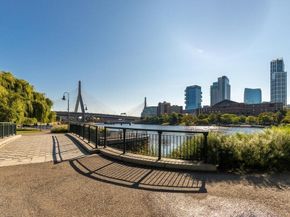 8 Museum Way 1103, Cambridge MA 02141