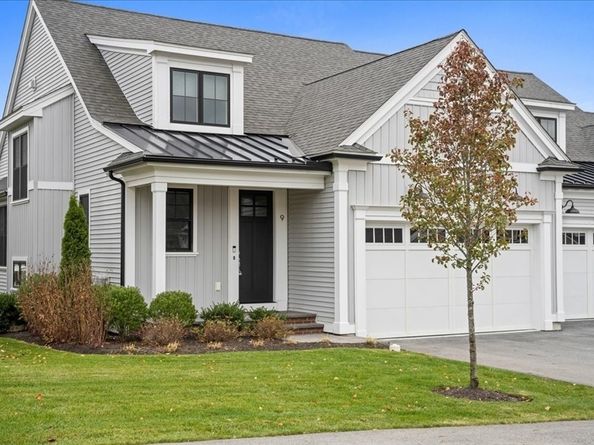 9 Hawk Lane 28, Framingham MA 01701