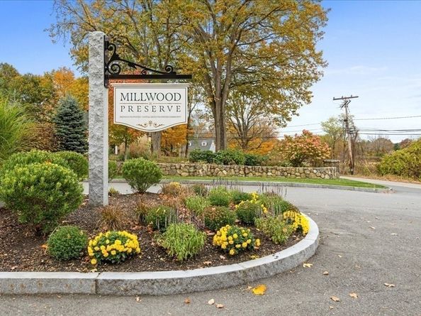 9 Hawk Lane 28, Framingham MA 01701