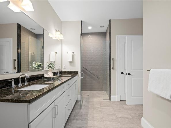 9 Hawk Lane 28, Framingham MA 01701