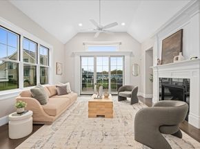 9 Hawk Lane 28, Framingham MA 01701