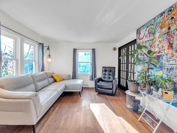 5 Birch Hill Rd, Worcester MA 01606