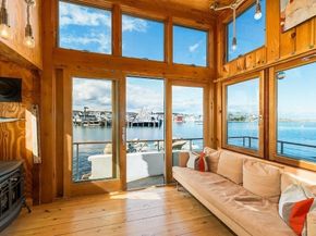 11 Atlantic Avenue, Rockport MA 01966