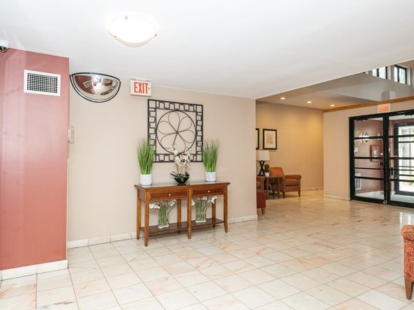 200 Ledgewood Drive 505, Stoneham MA 02180