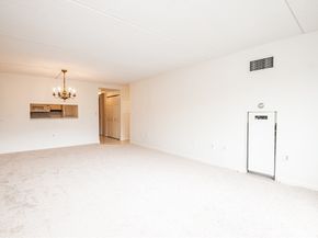 200 Ledgewood Drive 505, Stoneham MA 02180