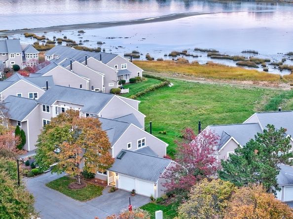 19 Harbourside Rd 19, Quincy MA 02171