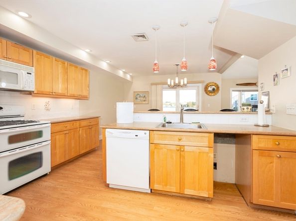 19 Harbourside Rd 19, Quincy MA 02171