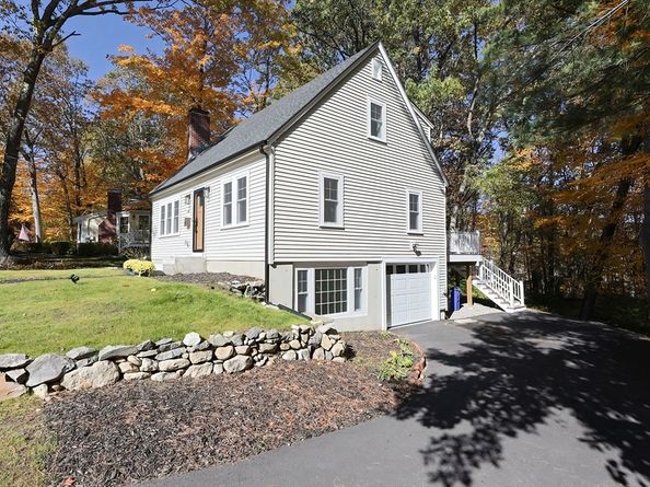 60 Duxbury Dr, Holden MA 01520