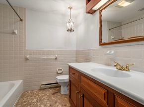 52 & 54 Wells Park Rd, Sturbridge MA 01566