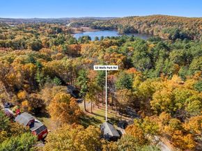 52 & 54 Wells Park Rd, Sturbridge MA 01566