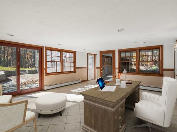 52 & 54 Wells Park Rd, Sturbridge MA 01566