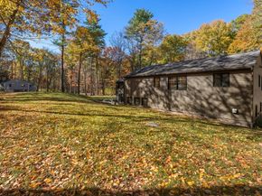 52 & 54 Wells Park Rd, Sturbridge MA 01566