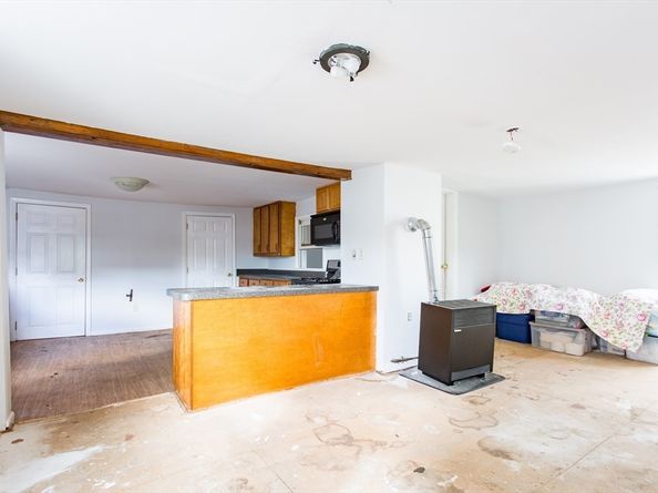 4 E Main St, West Brookfield MA 01585